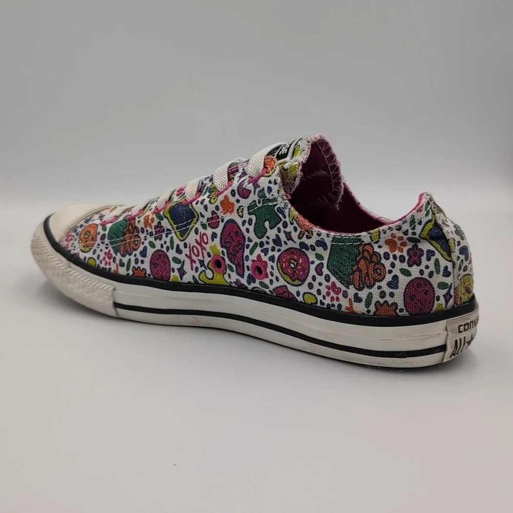Converse All Star Junior Size 5 Cupcake Cats Hearts Print‎ Slip On Shoes